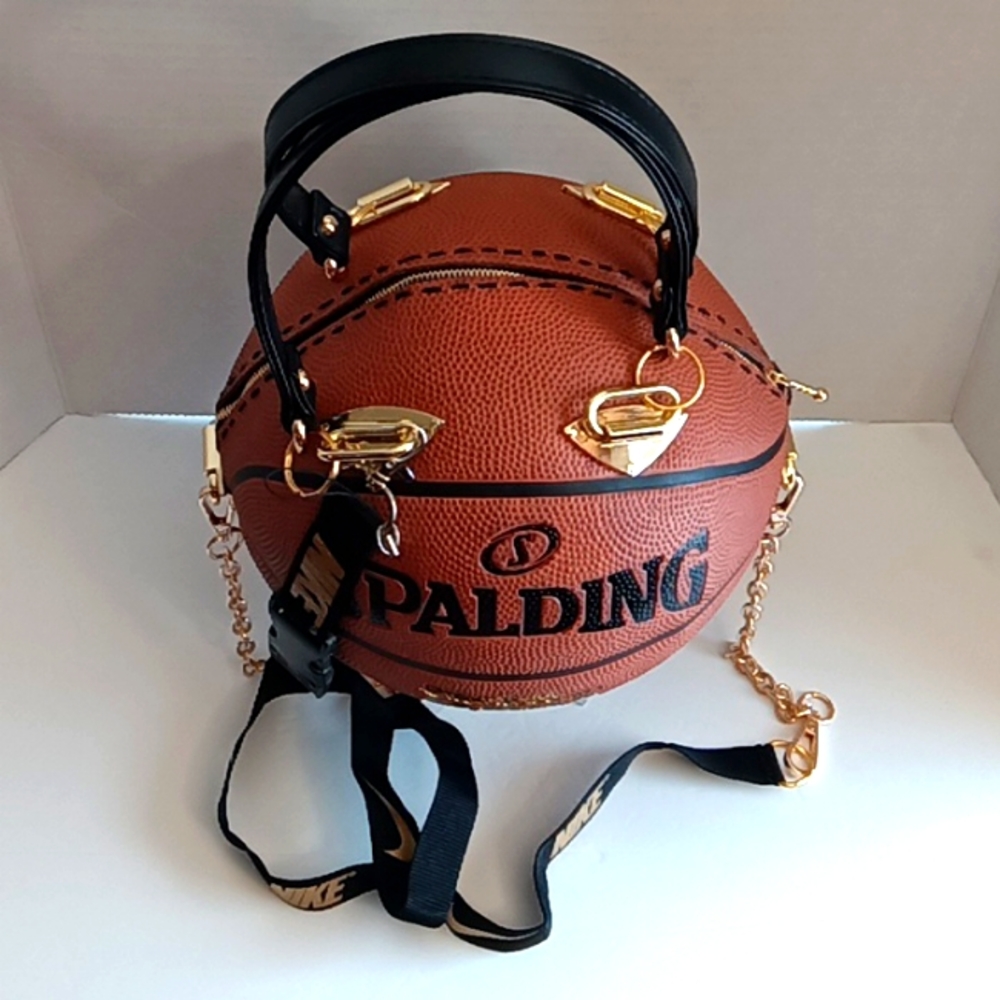 HANDMADE "ORIGINAL SPALDING" Basketball Purse ๐ - Picture 9 of 17